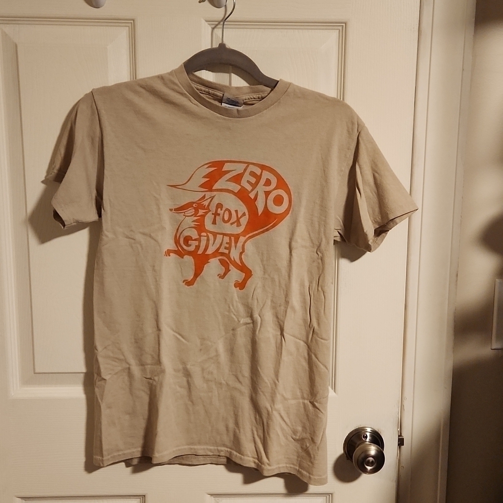 WOMEN'S Graphic Tee Sz S/P